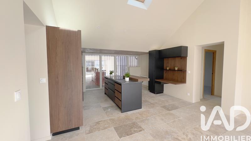 Appartement - 93 m² - 4 pièces