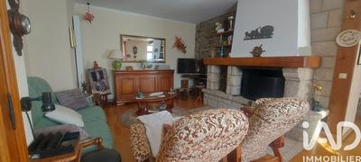 Maison - 166 m² - 10 pièces