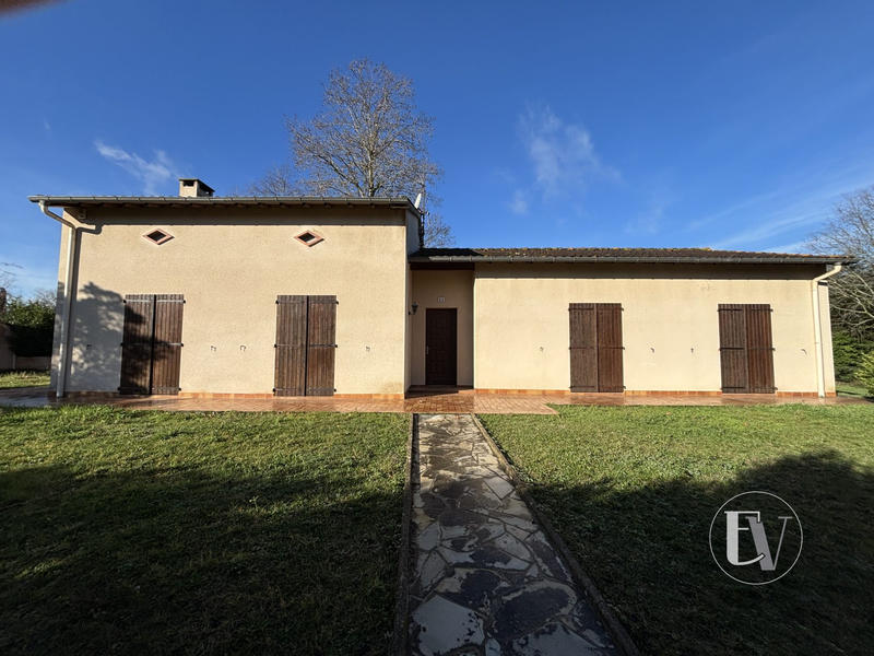 Maison traditionnelle - 154 m² - 5 pièces