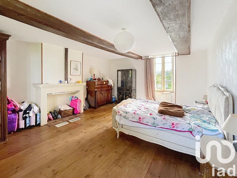 Maison - 180 m² - 5 pièces