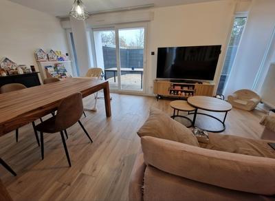 Maison - 85 m² - 5 pièces