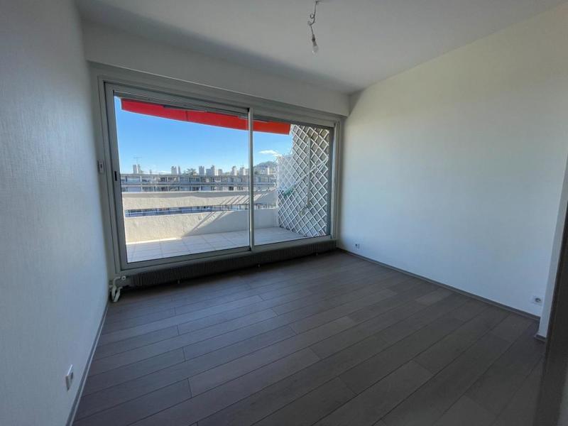 Appartement - 101 m² - 4 pièces