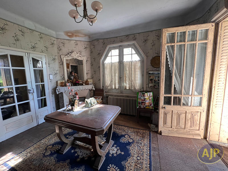 Maison - 93 m² - 4 pièces