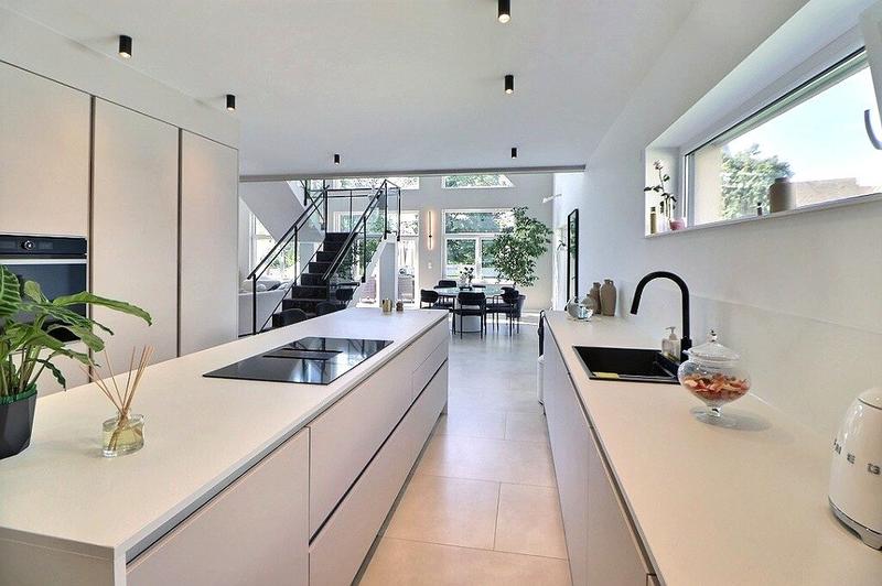 Maison contemporaine - 193 m² - 6 pièces