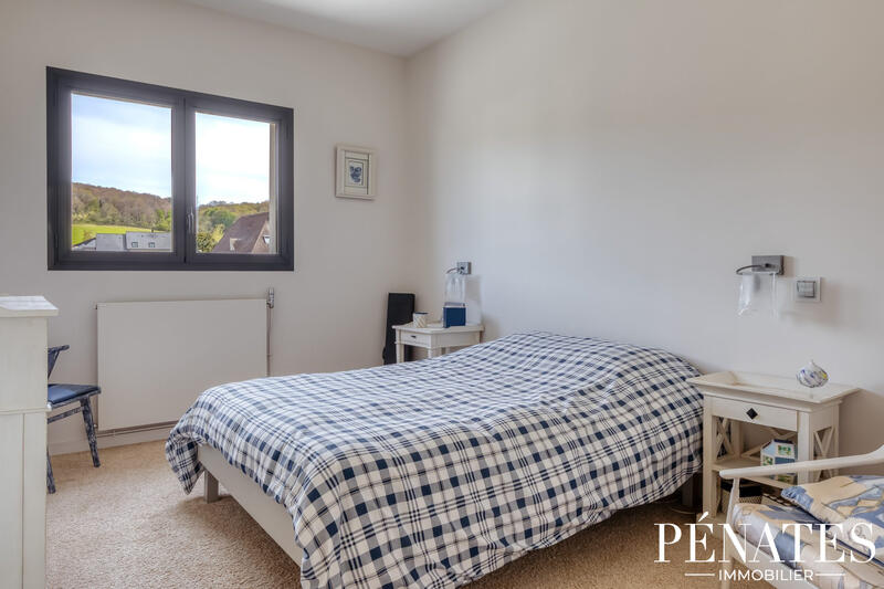 Villa - 338 m² - 8 pièces