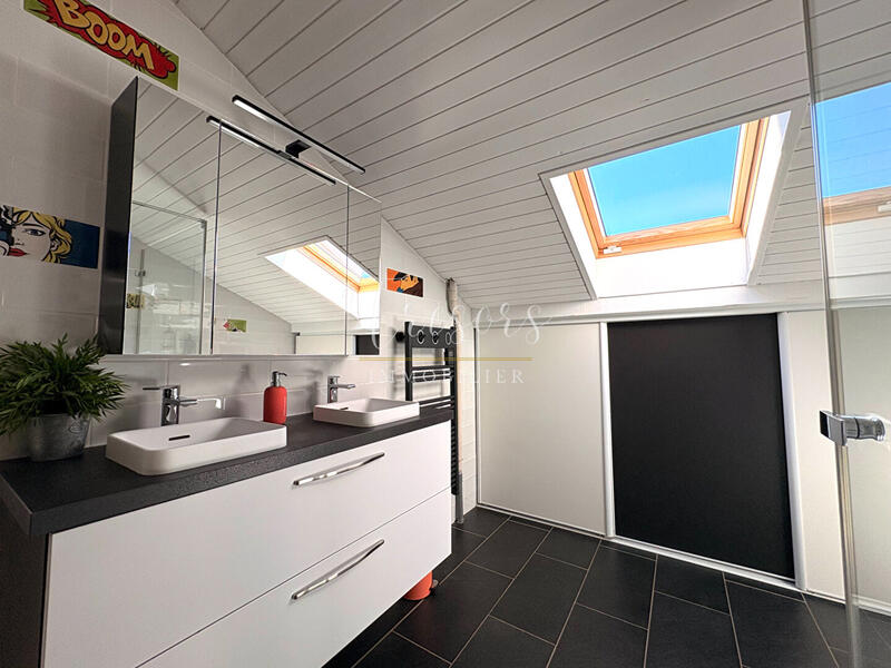 Maison - 182 m² - 6 pièces