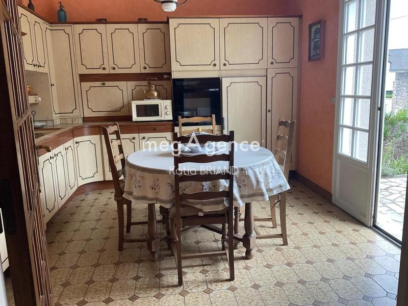 Maison - 175 m² - 6 pièces