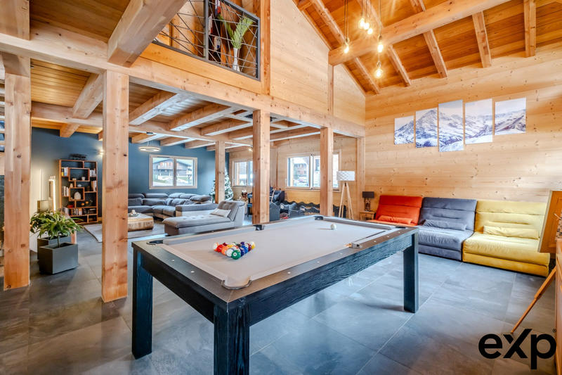 Châlet - 265 m² - 10 pièces