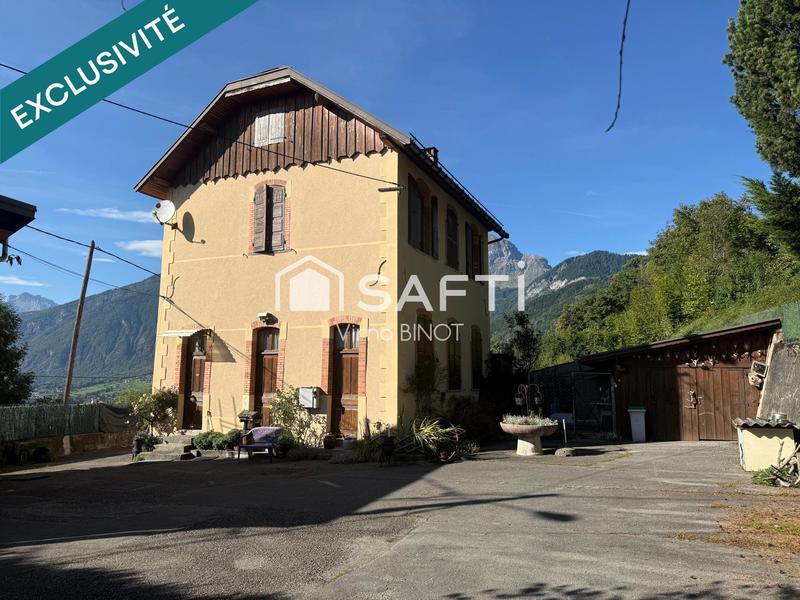 Maison - 93 m² - 4 pièces