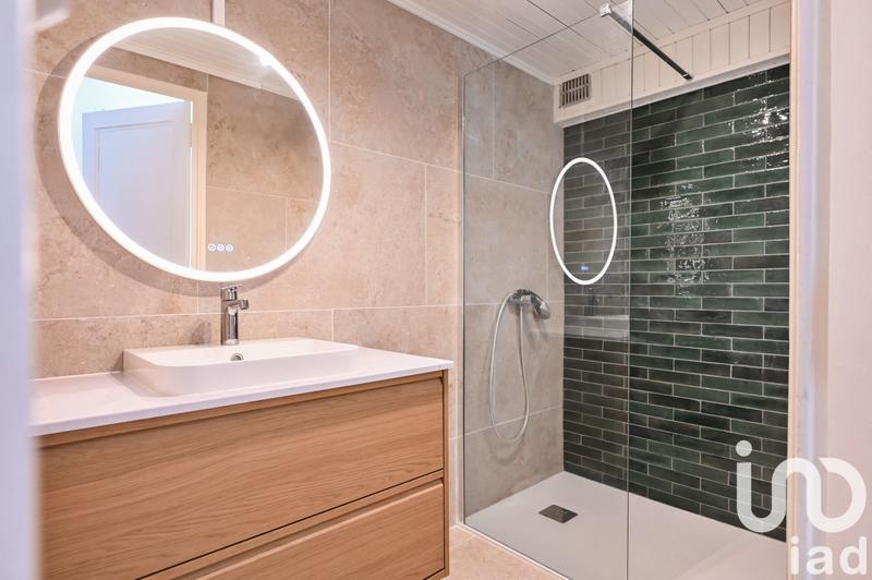 Maison - 220 m² - 4 pièces