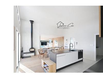 Maison - 129 m² - 1 pièce