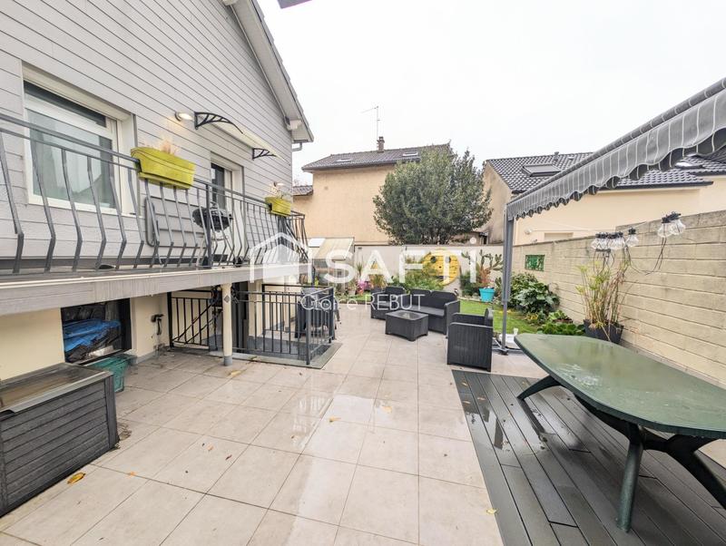 Maison - 126 m² - 6 pièces