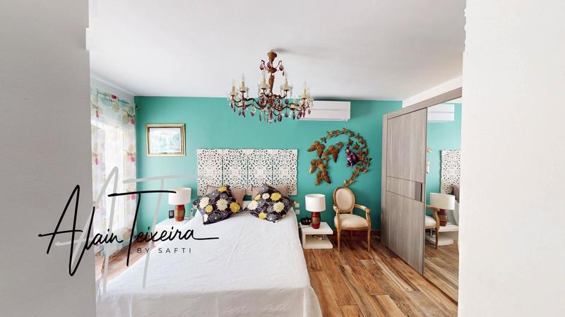 Maison - 160 m² - 8 pièces