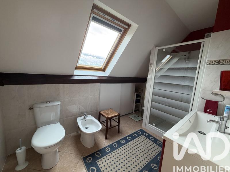 Maison - 153 m² - 8 pièces