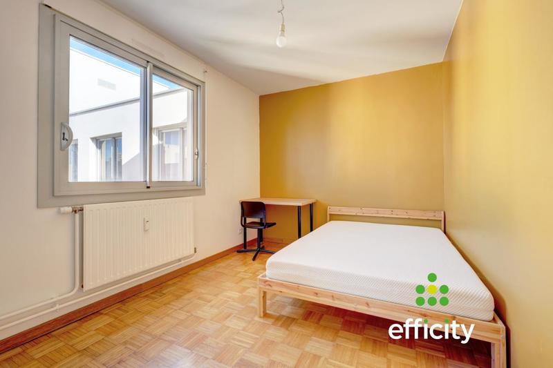 Appartement - 97 m² - 5 pièces