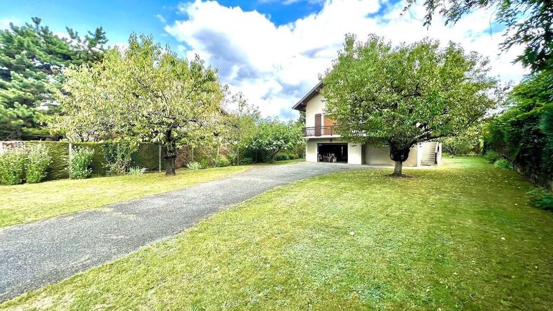 Maison - 132 m² - 8 pièces