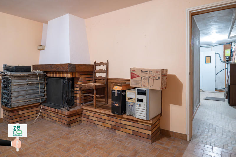 Maison - 238 m² - 10 pièces