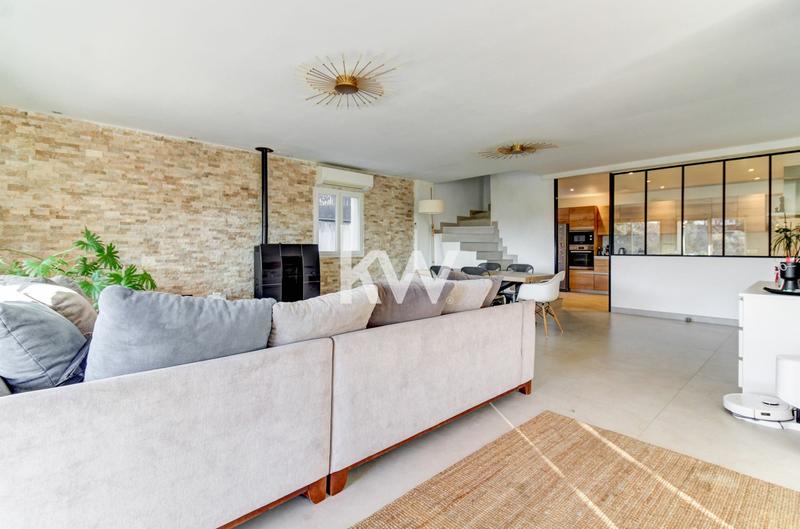 Maison - 158 m² - 6 pièces