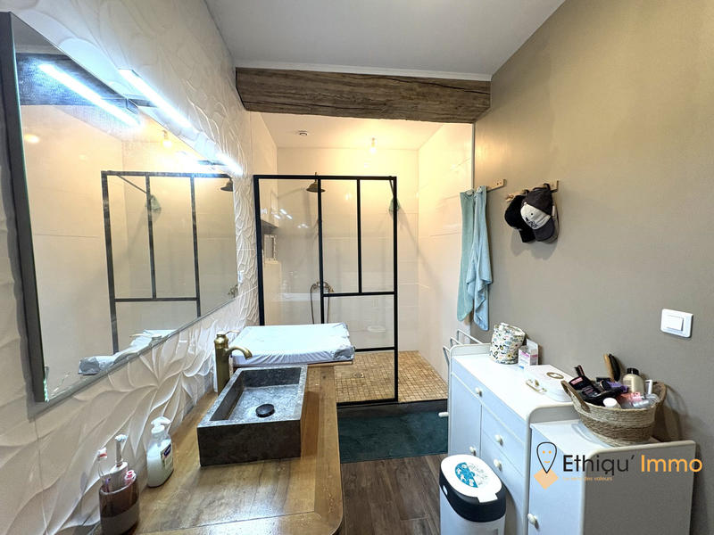 Maison - 143 m² - 5 pièces