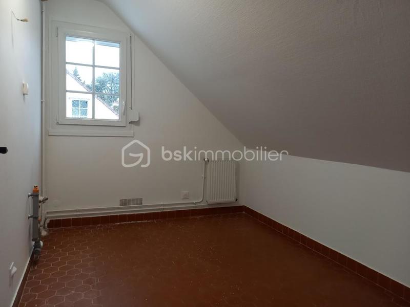 Maison traditionnelle - 121 m² - 6 pièces