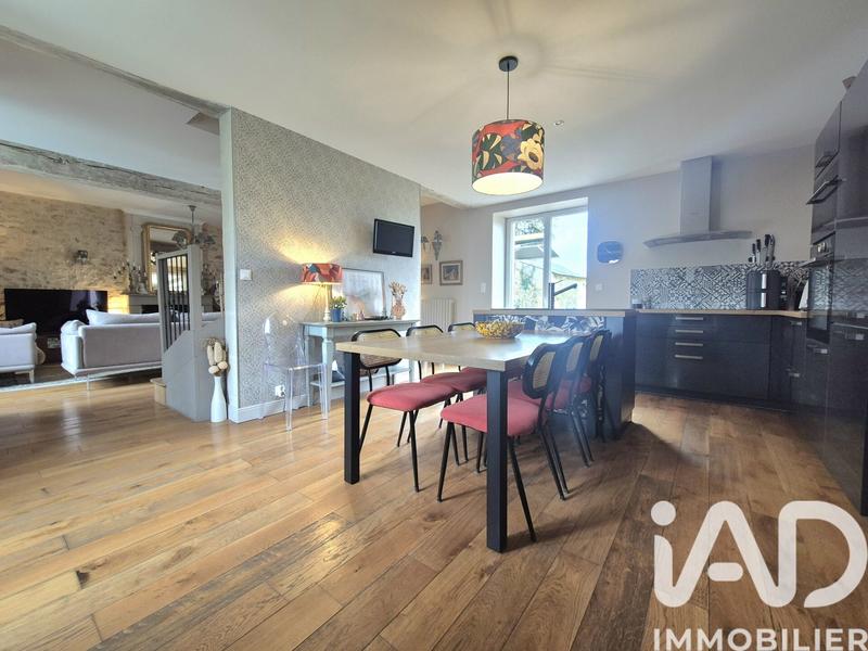 Maison - 291 m² - 10 pièces