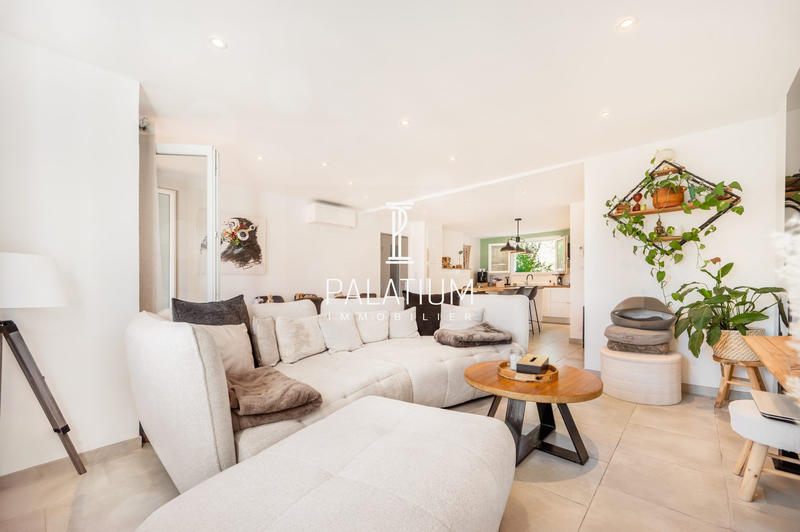 Appartement - 82 m² - 4 pièces