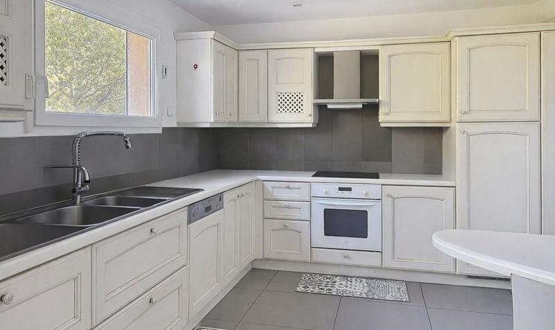 Maison - 184 m² - 3 pièces