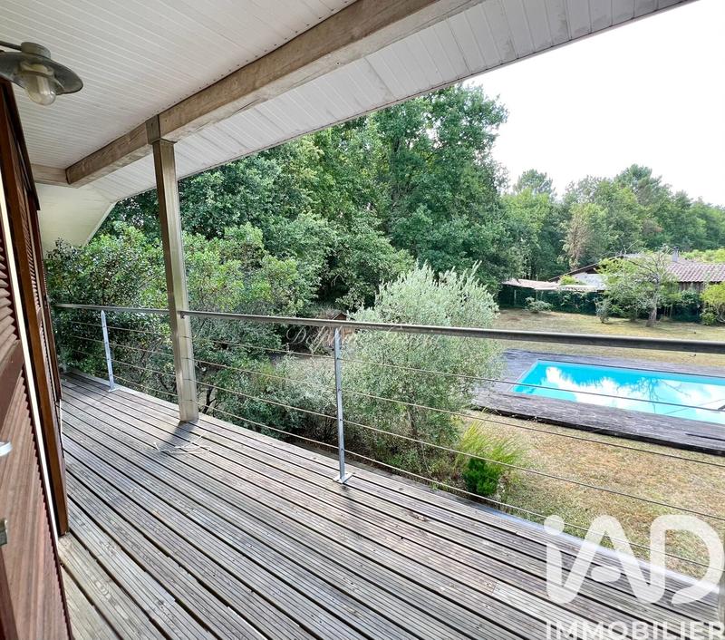 Maison de maîtres - 235 m² - 7 pièces