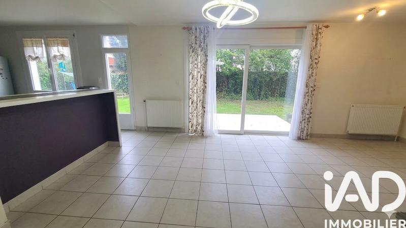 Maison - 143 m² - 8 pièces