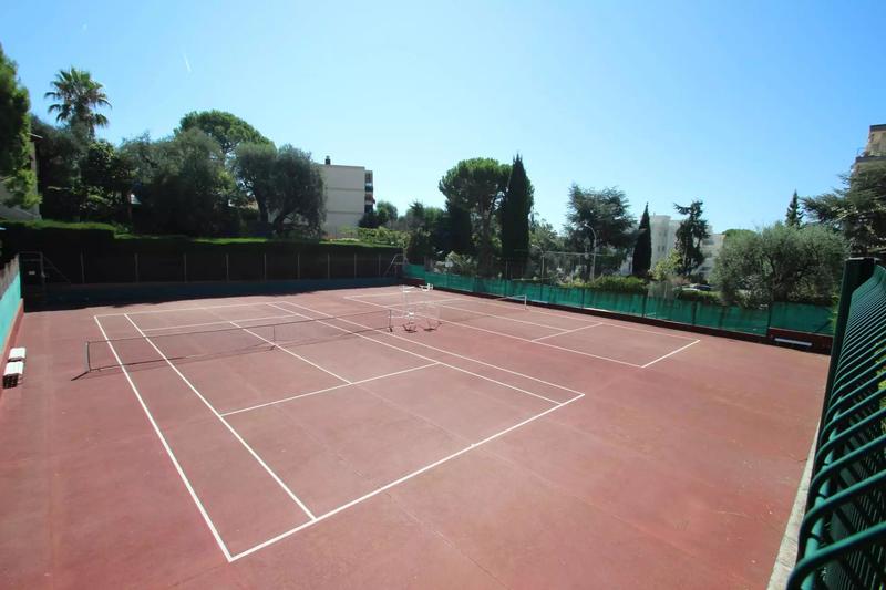 Appartement - 80 m² - 3 pièces