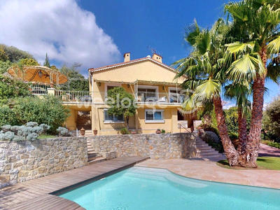 Villa - 142 m² - 5 pièces