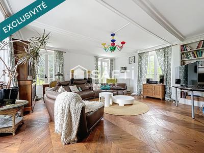Maison de maîtres - 367 m² - 11 pièces