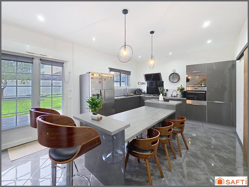 Maison de village - 166 m² - 7 pièces