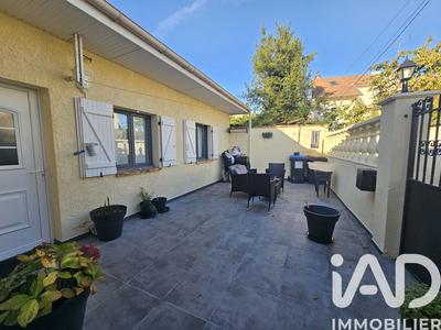 Maison de ville - 70 m² - 3 pièces