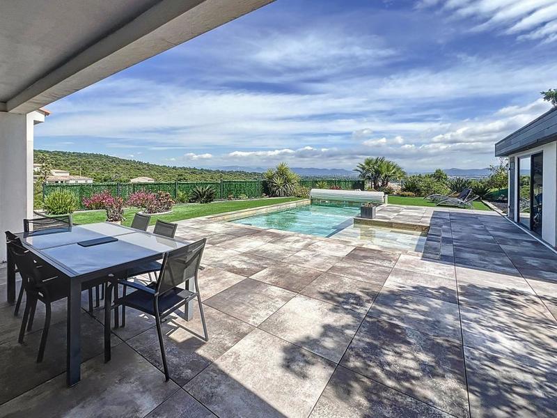 Villa - 158 m² - 5 pièces