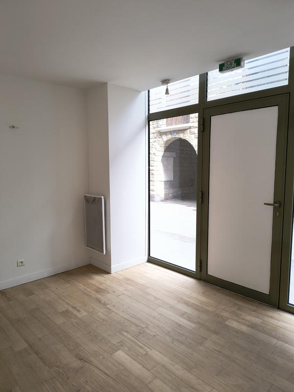 Local commercial - 45 m² - 2 pièces
