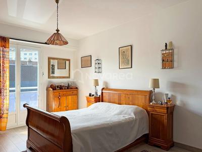 Appartement - 103 m² - 4 pièces