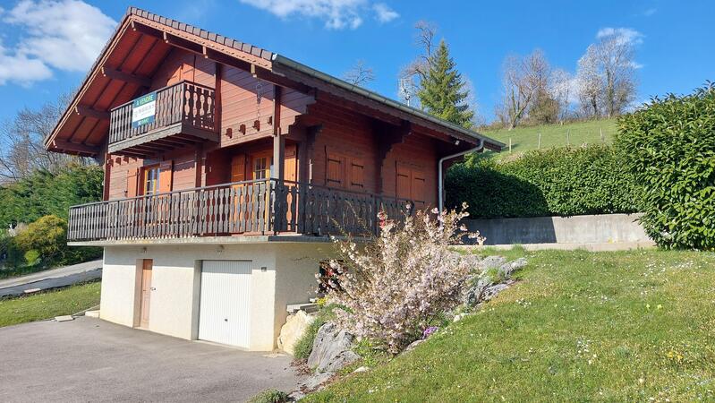 Châlet - 75 m² - 4 pièces