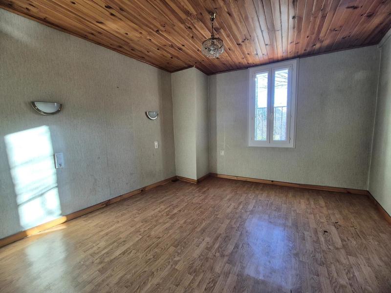 Maison - 199 m² - 7 pièces