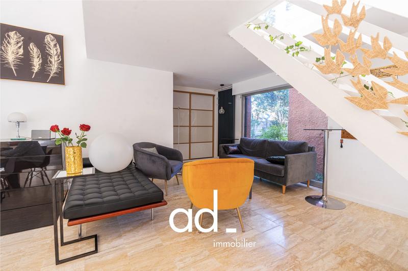 Villa - 220 m² - 5 pièces