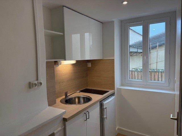 Studio - 18 m² - 1 pièce