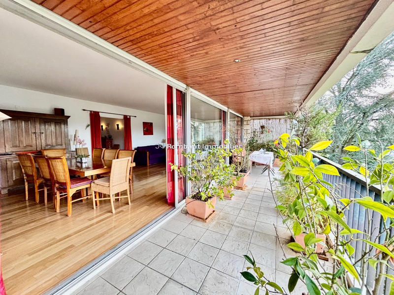 Appartement - 142 m² - 6 pièces