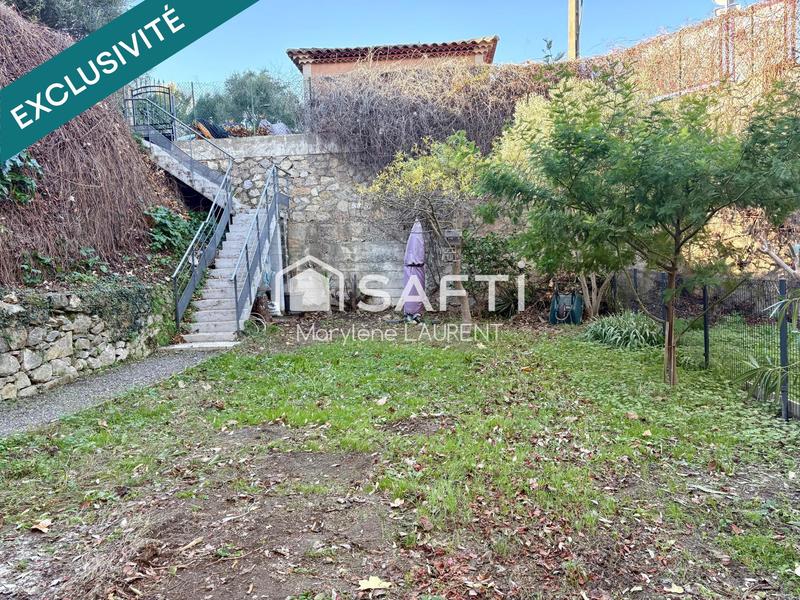 Appartement - 90 m² - 5 pièces