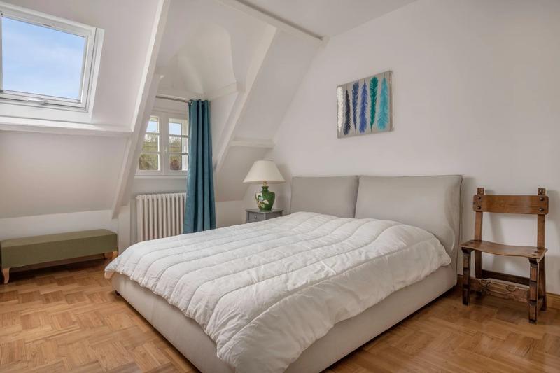 Maison - 366 m² - 14 pièces