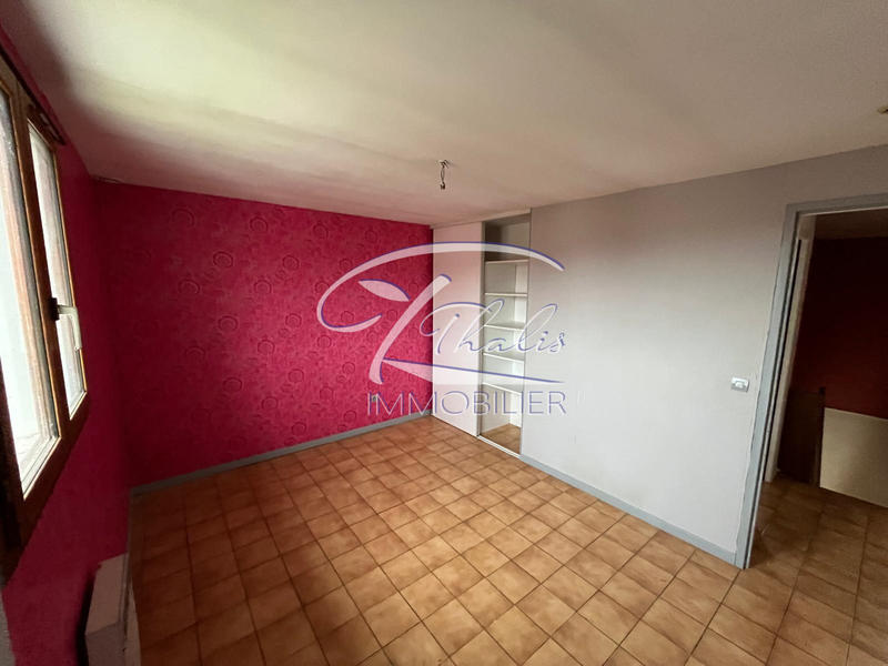 Maison traditionnelle - 171 m² - 8 pièces