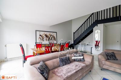 Appartement - 108 m² - 5 pièces