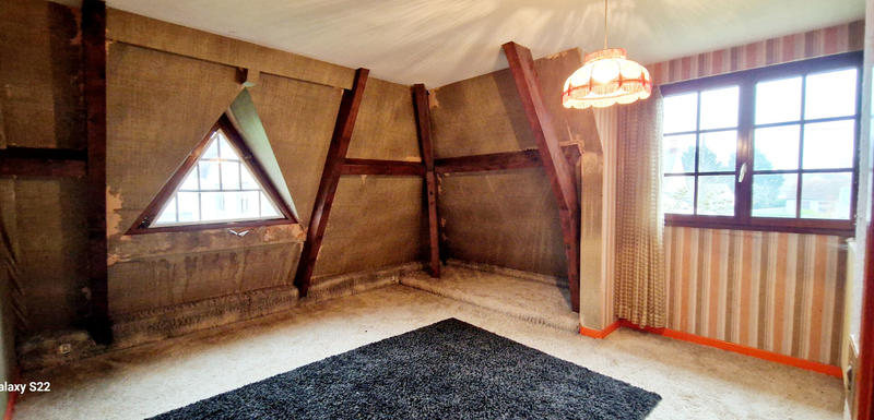 Maison - 245 m² - 6 pièces