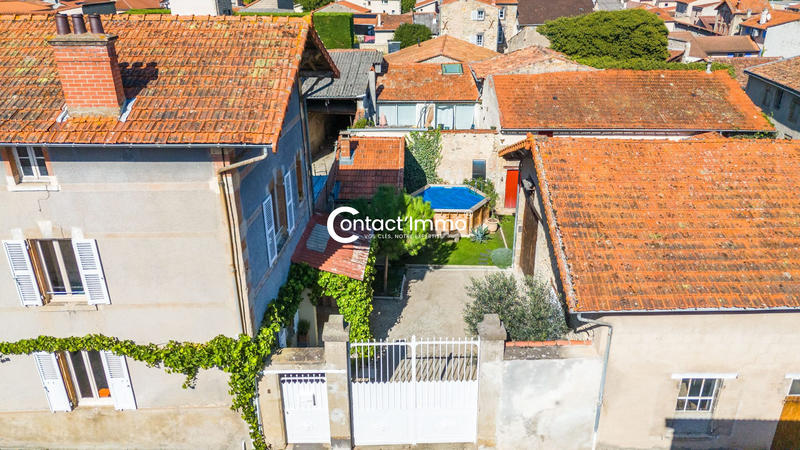 Maison ancienne - 204 m² - 5 pièces