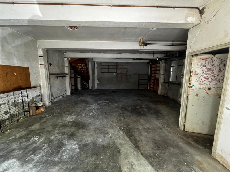 Maison - 243 m² - 11 pièces