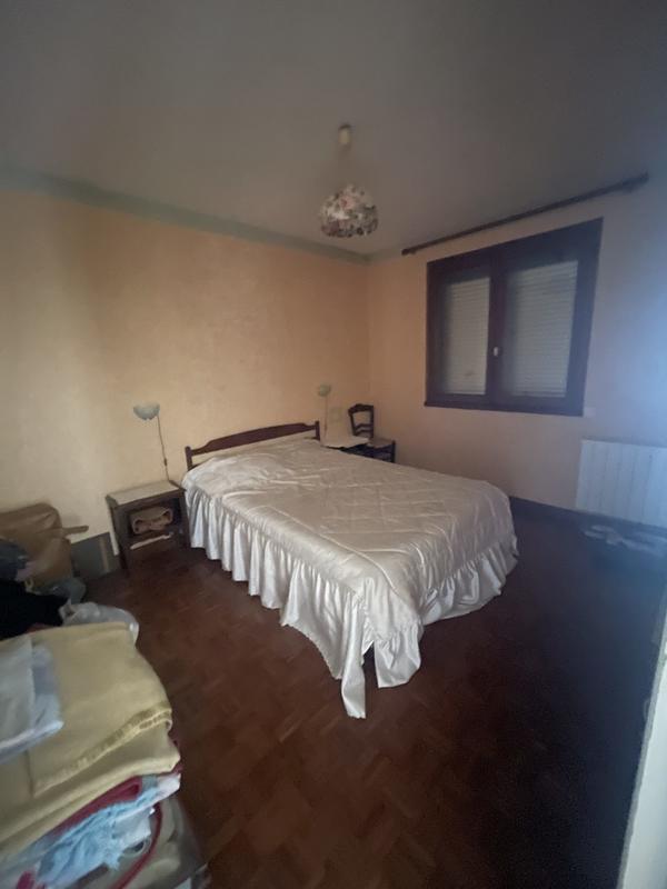 Villa - 90 m² - 5 pièces